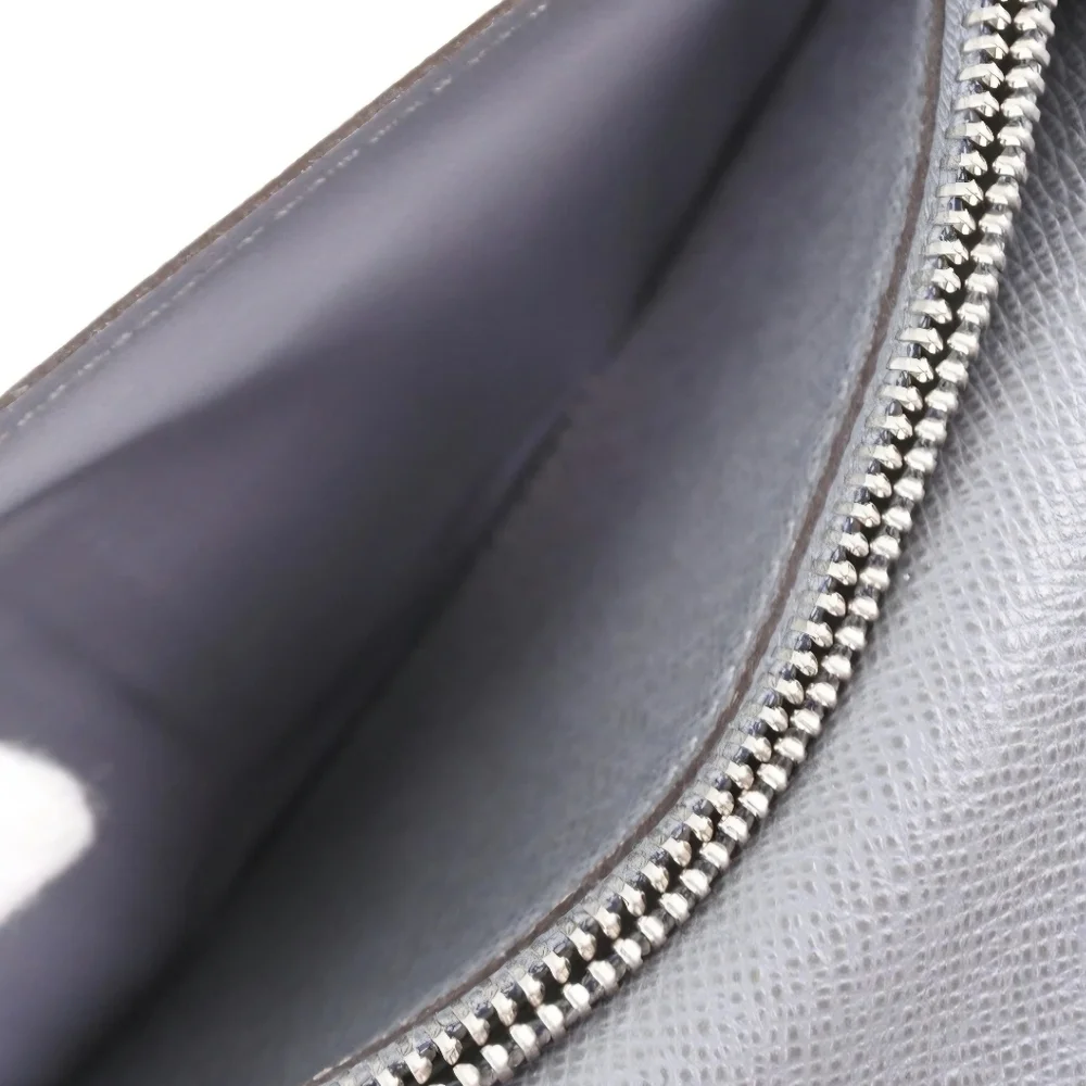 RARE LOUIS VUITTON Grey Taiga Brazza (Unisex) Bifold Long Wallet (EUC)